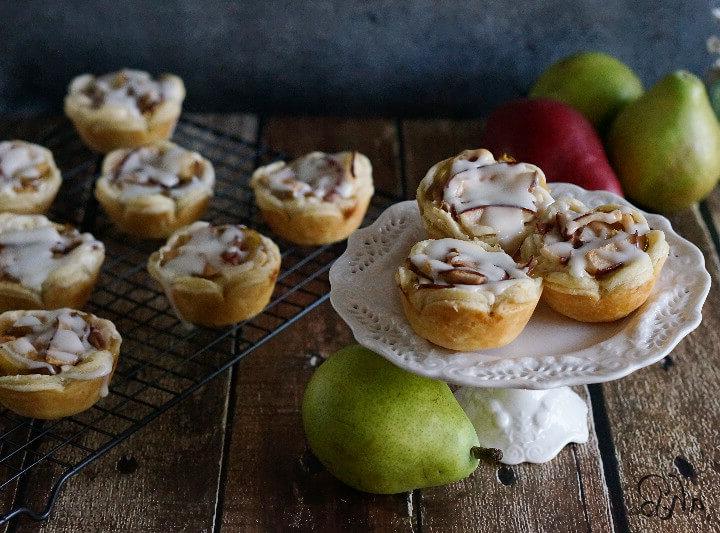 Pear Rumchata Cheese Tarts